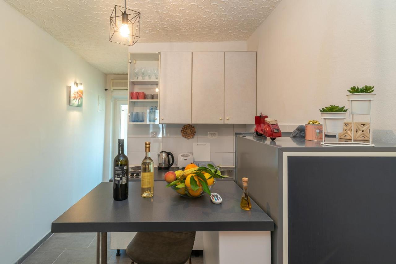 Studio Apartman Duje Trogir Exterior photo