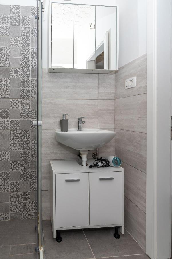Studio Apartman Duje Trogir Exterior photo